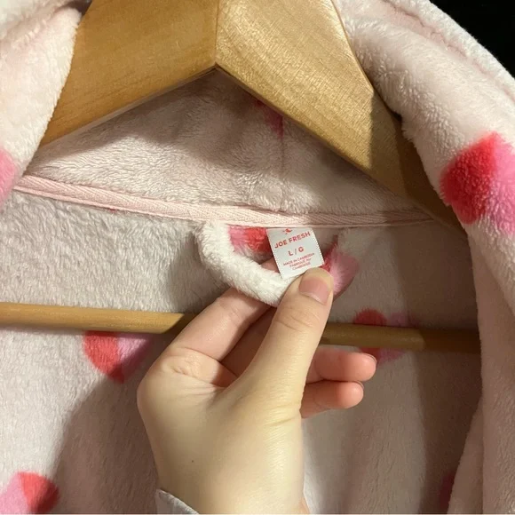 Joe Fresh Baby Pink Heart Pattern Robe! - Picture 3 of 10